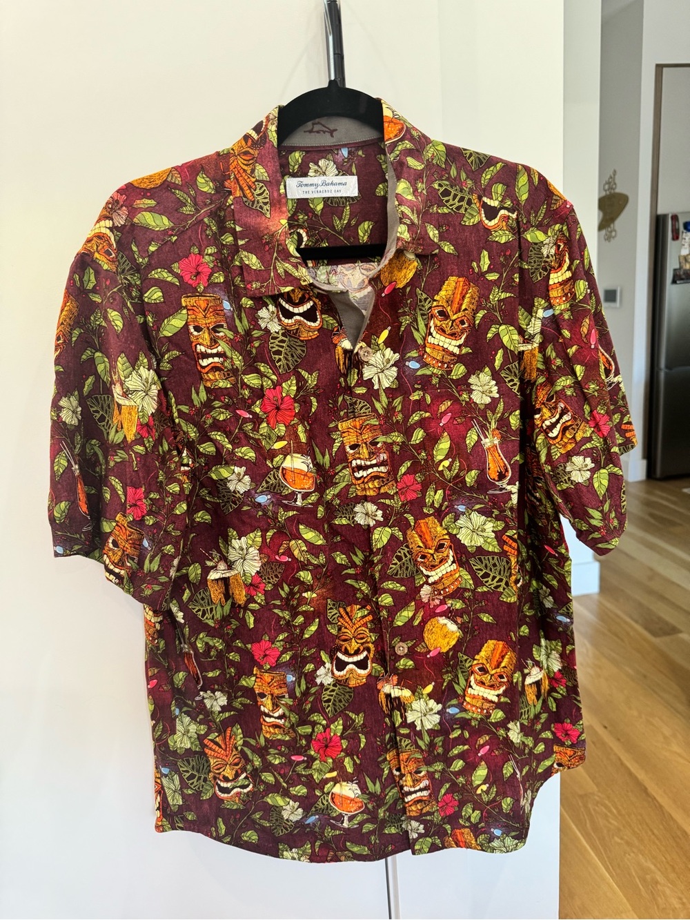 Tommy Bahama Veracruz Cay Tiki Cocktail Shirt Men’s Small NWOT